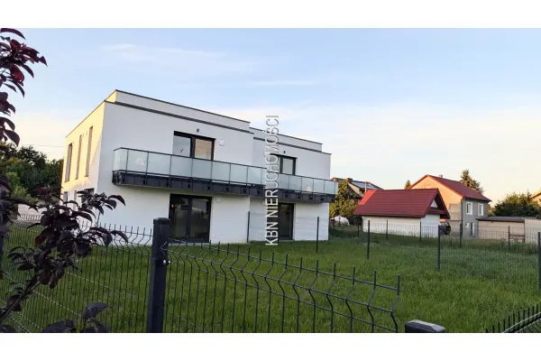 Kraków, Nowa Huta, Mieszkanie z dwoma balkonami / Nowa Huta